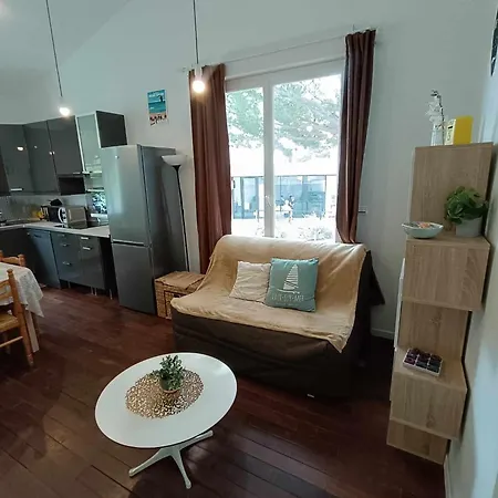 Διαμέρισμα Palais Sur A 100 Metres De La *