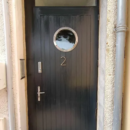 Palais Sur à 100 Mètres De La